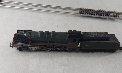 Ancienne locomotive vapeur - , +
