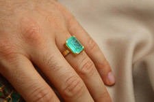 Bague tourmaline bleue naturelle Paraiba fait main finition or taille émeraude