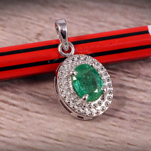 Pendentif ancien émeraude