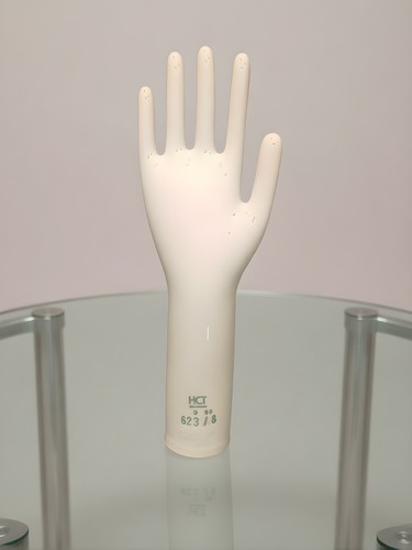 Grande main porcelaine - grande, en