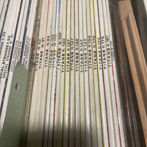 Lot titans lug - lot, 19