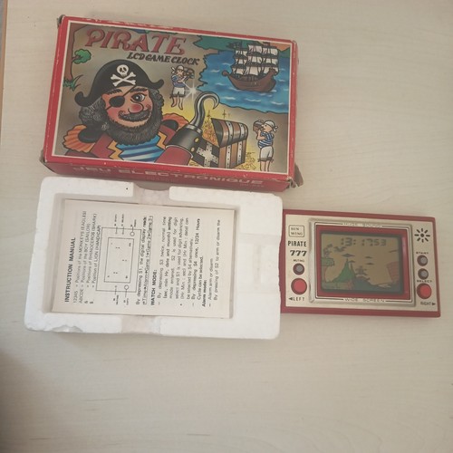 Vintage lcd game - clock, slot