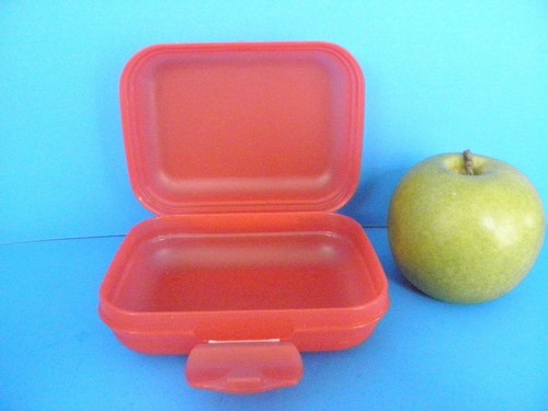 Tupperware oyster - tupperware,