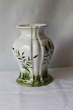 Vase en faïence D.BASSANO Italie décor de feuillage