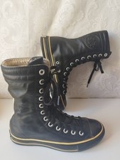Bottes hautes Converse All Star en cuir noir et crème - Vintage Rares