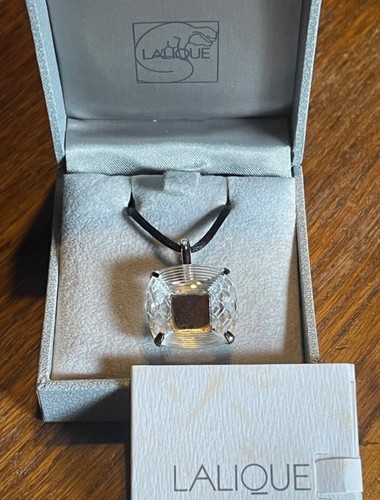 Ravissant pendentif lalique - ravissant,