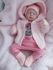 Bébé reborn entièrement