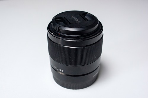 Sony 28mm e - fe, f/2