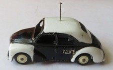 CIJ 4CV Renault Police avec son antenne