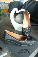 CHAUSSURE TRES CONFORTABLE HYPER LEGERE TOUT CUIR NOIR LARGEUR + P 39  NEUVE