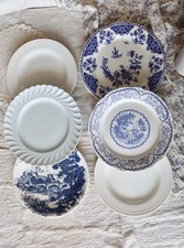 6 assiettes plates vintage dépareillées porcelaine bleue et blanche