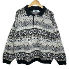 Pull Col Boutonné Graphique