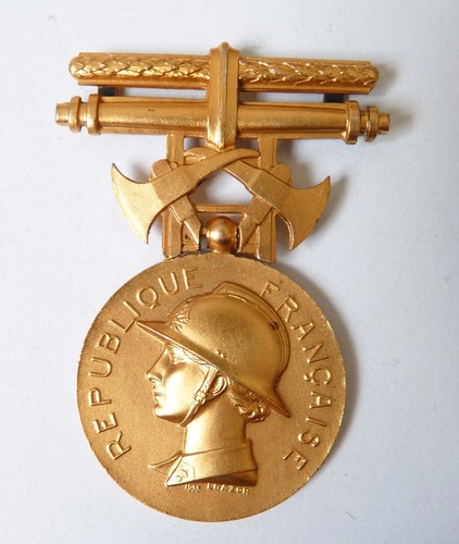 Médaille hommage devouement - hommage,