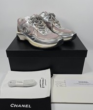 CHANEL Baskets en tissus