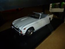 TRIUMPH TR5 SPIDER 1967 1/18 CULT