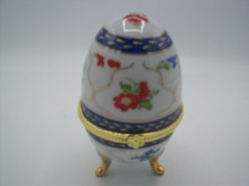 Objet Décoratif Vintage- Oeuf en Porcelaine sur Pieds Style Fabergé- Collection