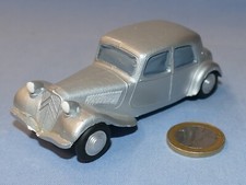 Surmoulage Anonyme de la Dinky France réf 24N : Citroën Traction Malle (Argent)