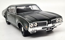 Autoworld 1/18 Oldsmobile Cutlass S W-31 1969 Metallic Green Diecast Model Car