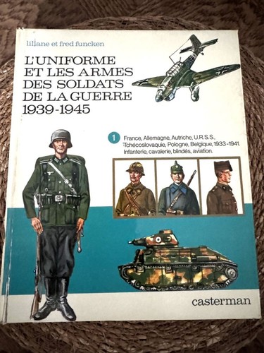 Uniforme les armes des - et,