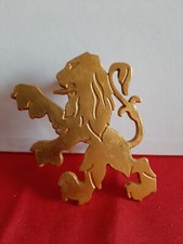 insigne logo calandre lion peugeot voiture