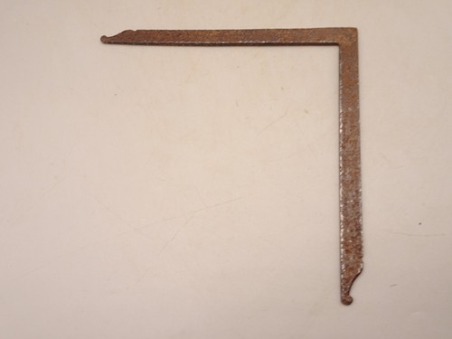 Petite équerre maçon - équerre,