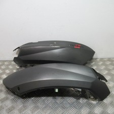 Carénages arrière droit et