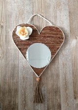 Miroir mural cœur artisanal bois et dentelle (220203) 