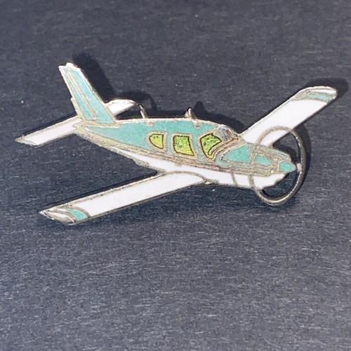 Pin transport aviation - pin’s,