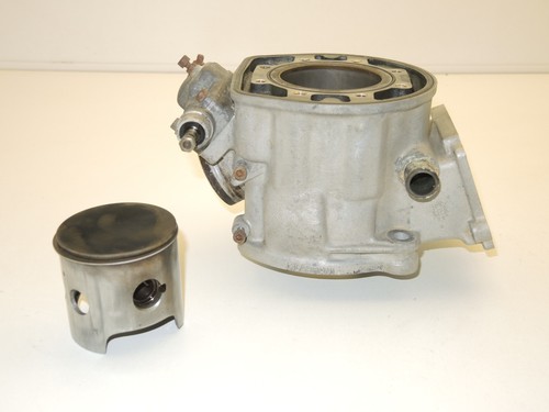 Cylindre piston valve - /,