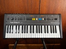 Roland RS-09 Organ/Strings 09 analogique string organ synthétizer