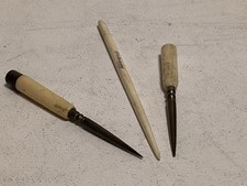 Nécessaire à Broderie Ou Couture Ancien : Os et Métal.fin XIXème