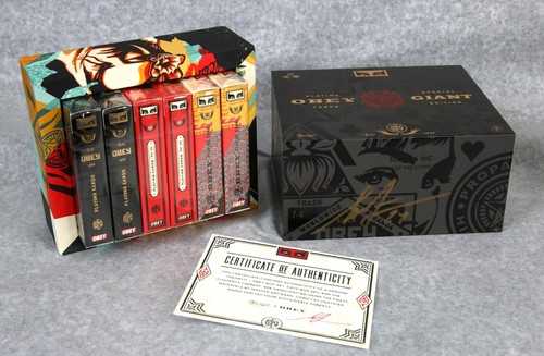 Shepard fairey coffret signée - coffret,