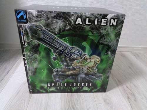 Alien space jockey - alien,