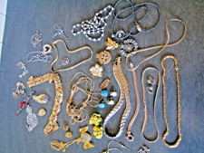 Lot de bijoux fantaisies