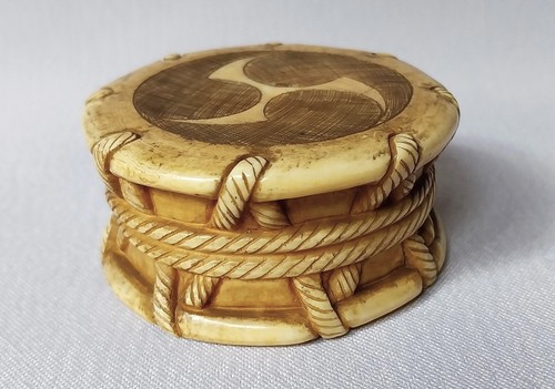Beau netsuke - beau, (okimono?)