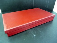 Boîte robe / foulard 