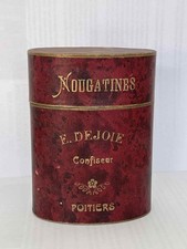 ANCIENNE BOITE EN CARTON