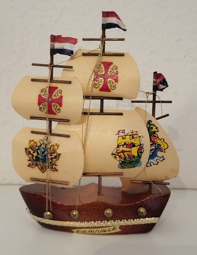 Ancienne petite maquette