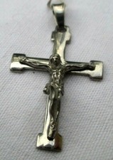 Superbe pendentif crucifix