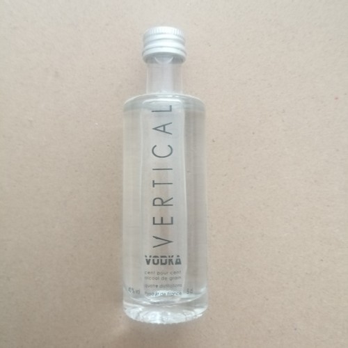 Mignonnette vodka vertical - vodka,