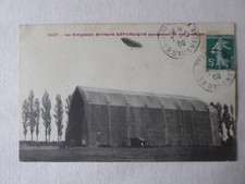 CARTE POSTALE AEROSTATION DIRIGEABLE MILITAIRE REPUBLIQUE HANGAR AVIATION