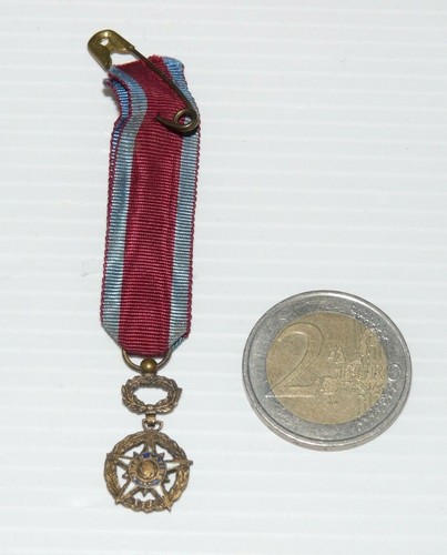 Ancienne medaille reduction - ancienne, en