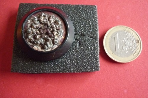 Bouton ancien pierres - ancien,