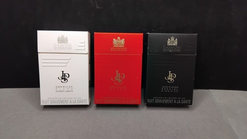 Lot paquets de - 3, cigarettes
