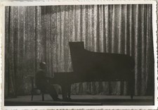 PHOTO ANCIENNE - VINTAGE SNAPSHOT - MUSIQUE PIANO CONCERT SPECTACLE - MUSIC