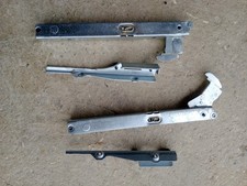 2 charnières four hotpoint