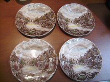 4 assiettes à dessert