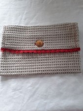 Pochette en tissu nid d'abeille gris bord dentelle-fabrication-idée cadeau