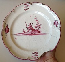 ancienne Assiette en Faience