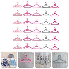 Cintres de poupée en